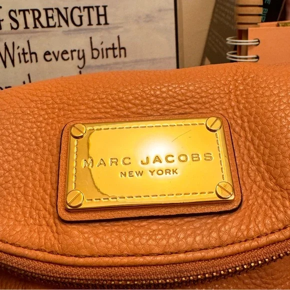 Authentic Marc Jacob New York Collection Cross Body Bag - Picture 3 of 14